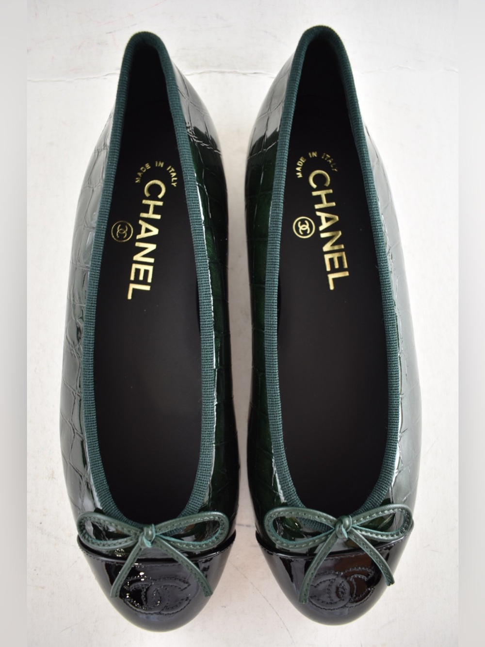 Chanel 26A Dark Green Black Crocodile Patent CC Logo Ballet Ballerina Flat 39 - Picture 11 of 16